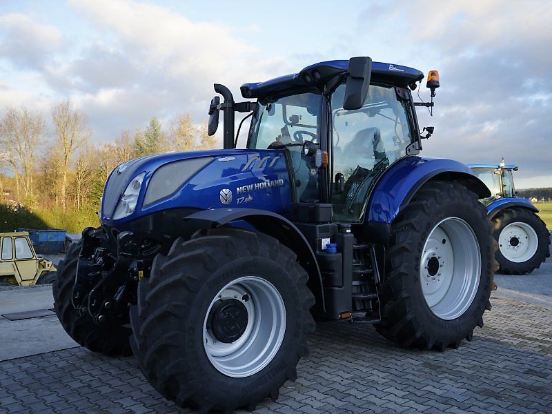 Used New Holland BLUE POWER for sale - tractorpool.com