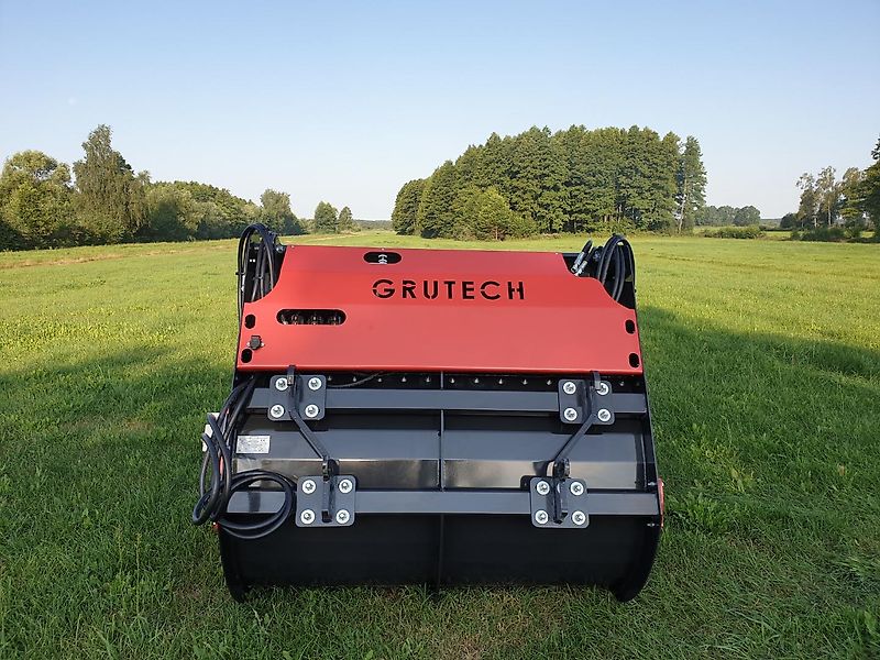 Grutech Futterverteilschaufel / Silage mixer bucket / Godet desileur / Łyżka do zadawania paszy 1,7-2,5 m3