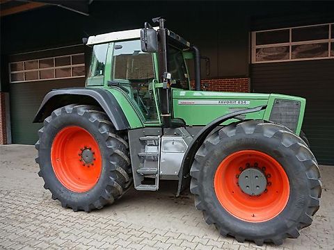 Used Fendt Tractors for sale 